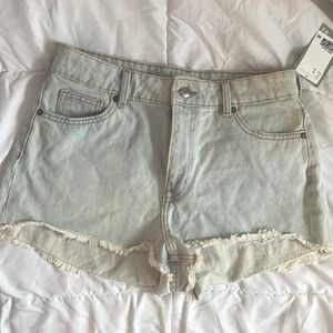 H&M high rise demin shorts